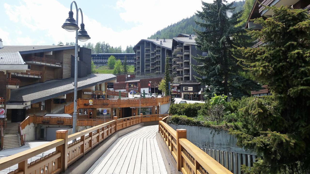 Holidays Groupes Anzere Luaran gambar