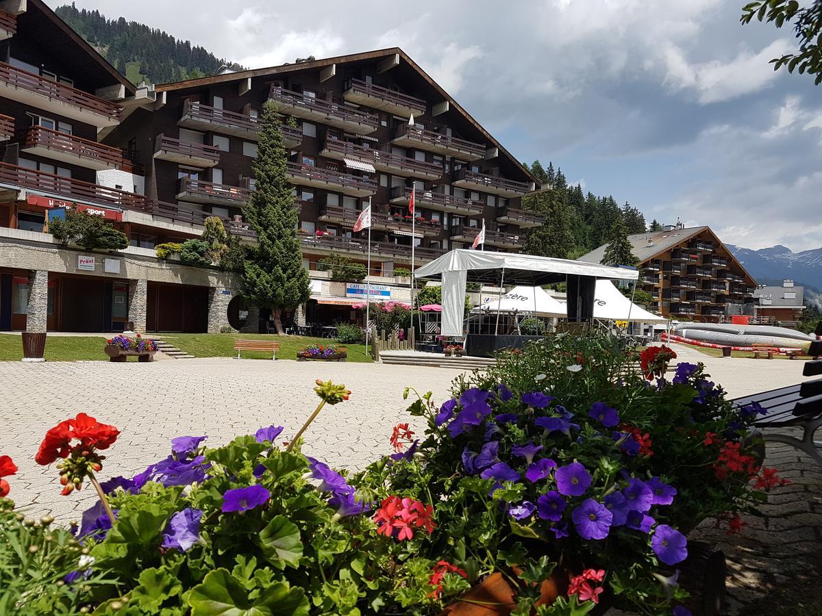 Holidays Groupes Anzere Luaran gambar